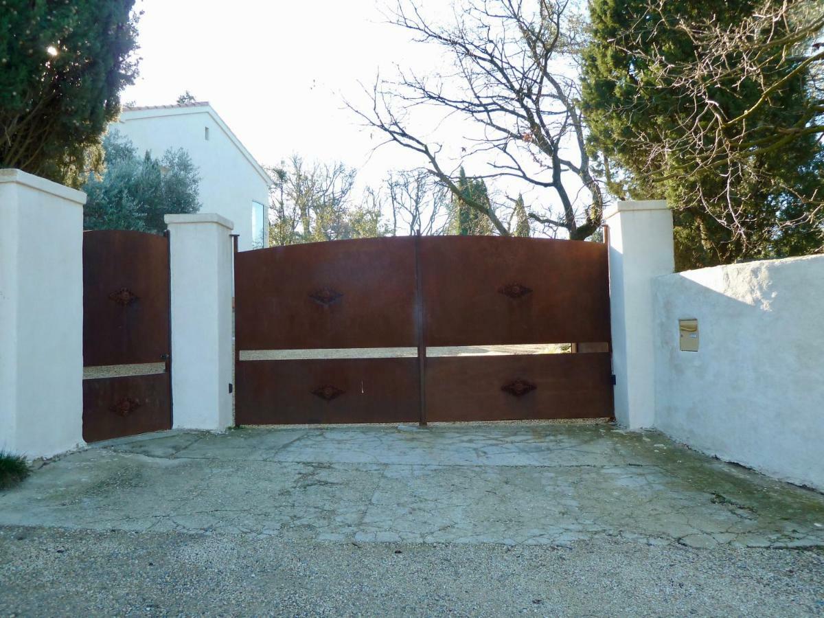 Maison Les Costes Vernegues Esterno foto